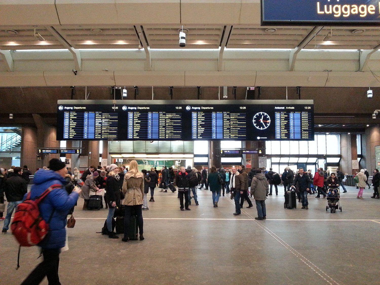 wie man vom Flughafen Oslo ins Stadtzentrum gelangt